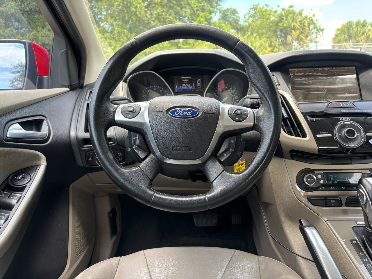Used 2012 Ford Focus SEL FWD image 9