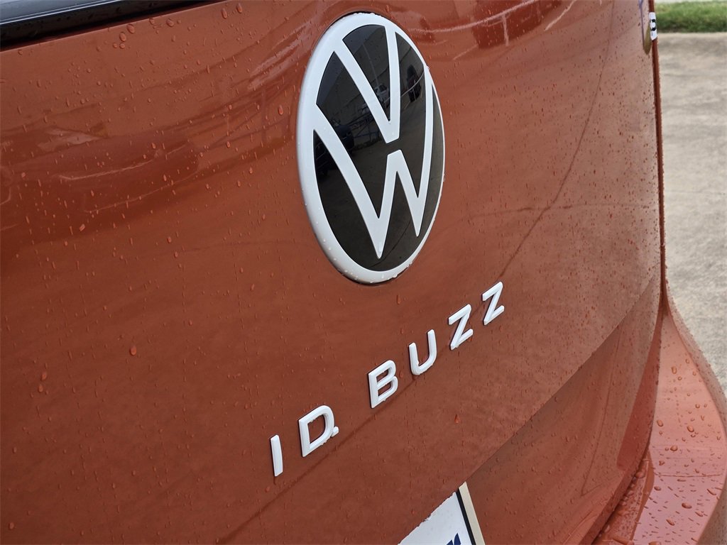 New 2025 Volkswagen ID. Buzz Pro S Plus image 7