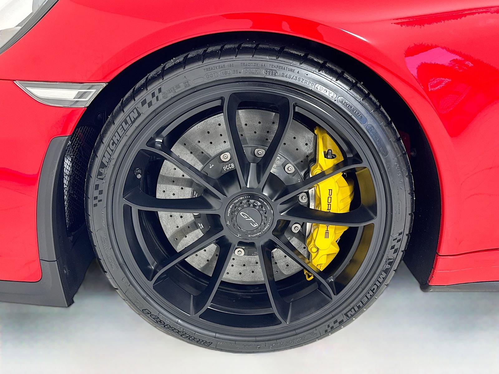 Used 2018 Porsche 911 GT3 image 9