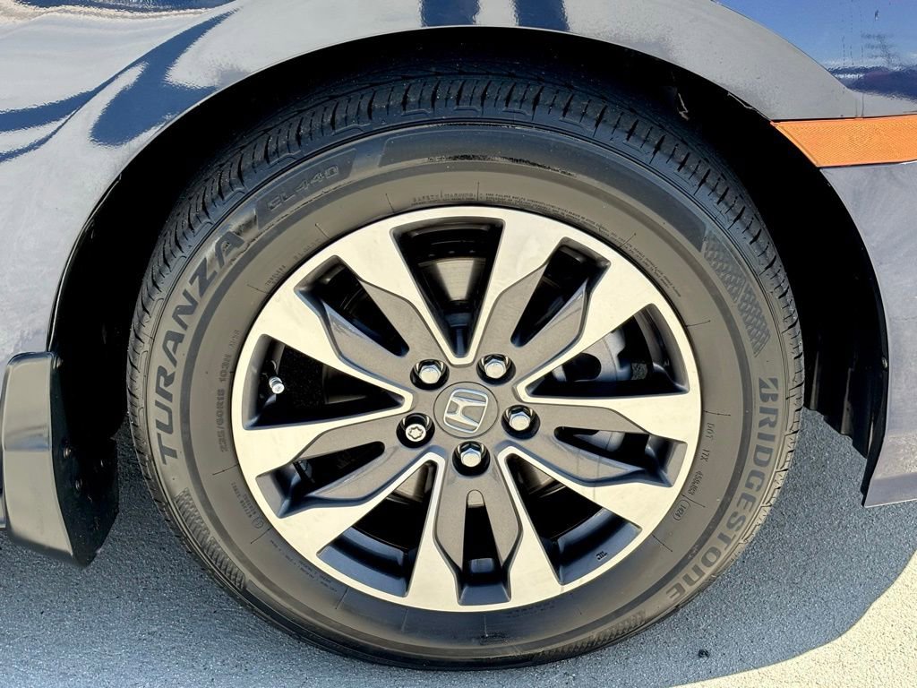 Used 2024 Honda Odyssey EX-L image 31