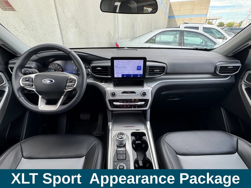 Used 2024 Ford Explorer XLT w/ Equipment Group 202A AWD/4WD image 8