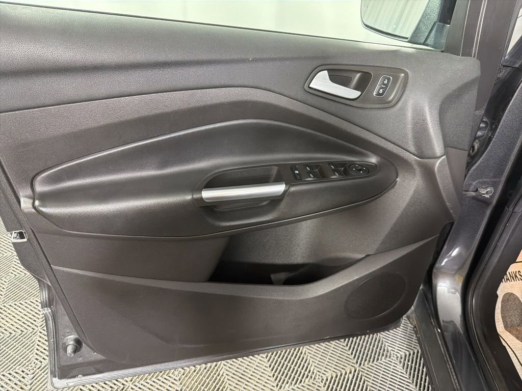 Used 2018 Ford Escape SE w/ SE SYNC Package FWD image 30