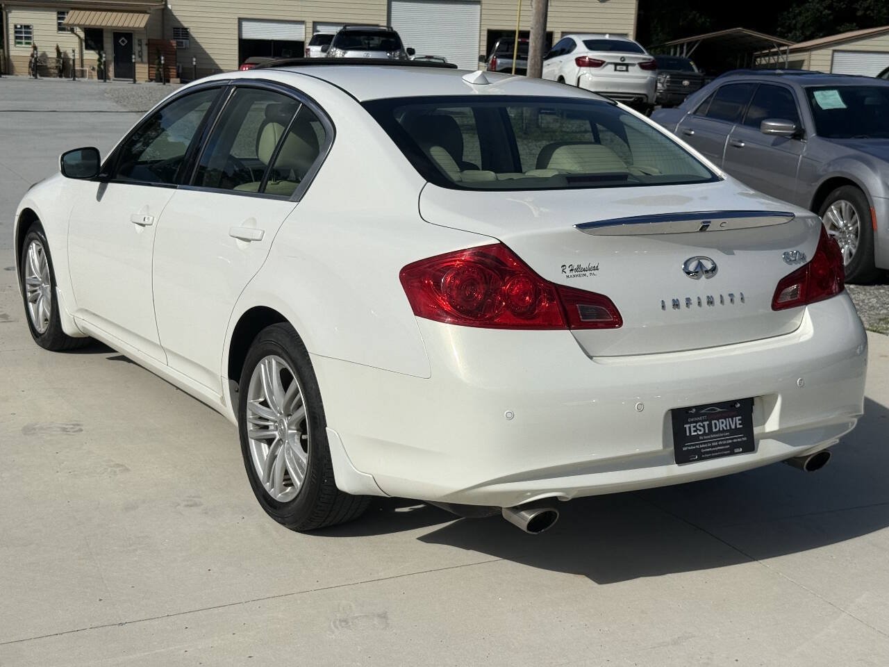 Used 2010 INFINITI G37 x Sedan w/ Premium Pkg AWD/4WD image 5