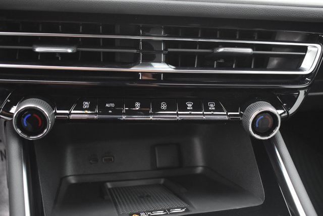 New 2026 Chevrolet Traverse LT w/ Midnight/Sport Edition FWD image 27