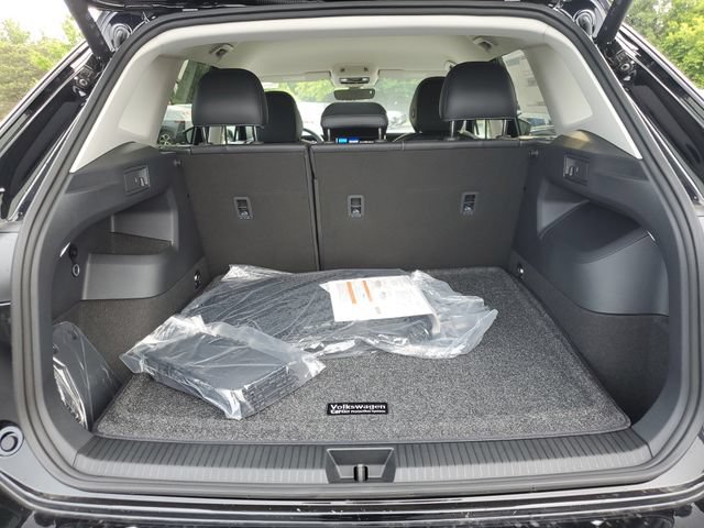 New 2026 Volkswagen Tiguan SE AWD/4WD image 7