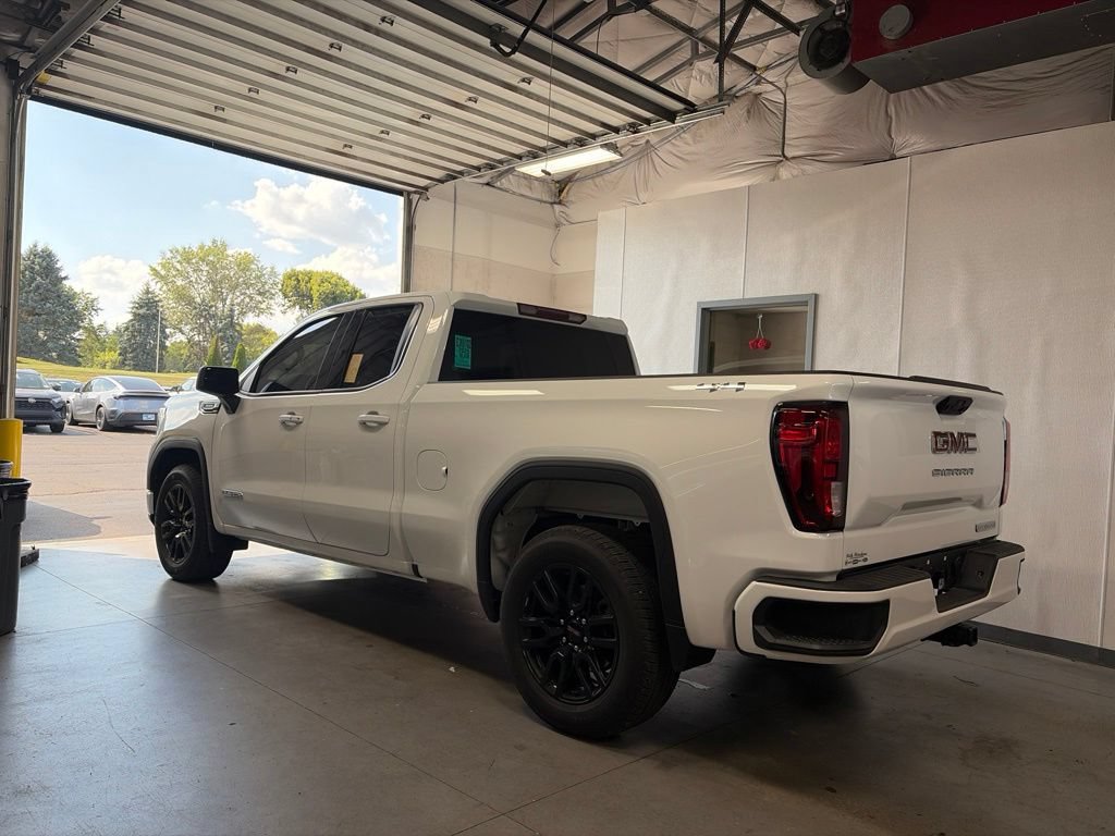 Used 2025 GMC Sierra 1500 Elevation AWD/4WD image 3