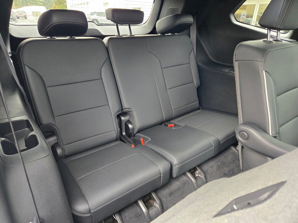 Certified 2025 Buick Enclave Preferred image 12