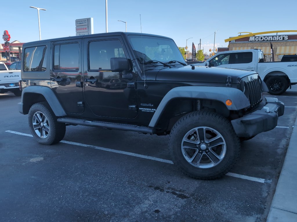 Used 2011 Jeep Wrangler Unlimited Sport AWD/4WD image 6
