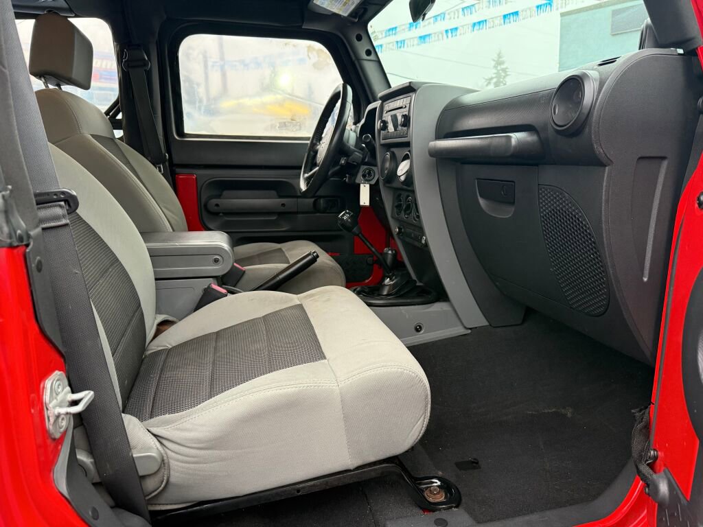 Used 2008 Jeep Wrangler X image 9