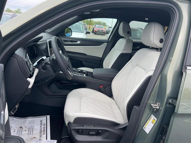 New 2025 Volkswagen Atlas Cross Sport SEL Premium R-Line image 7