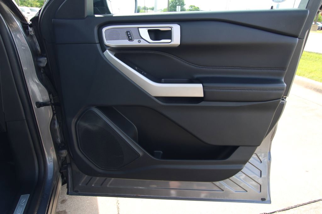 Used 2022 Ford Explorer Limited AWD/4WD image 44