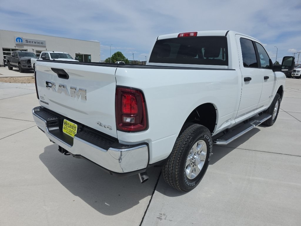 New 2026 RAM 2500 Big Horn AWD/4WD image 5