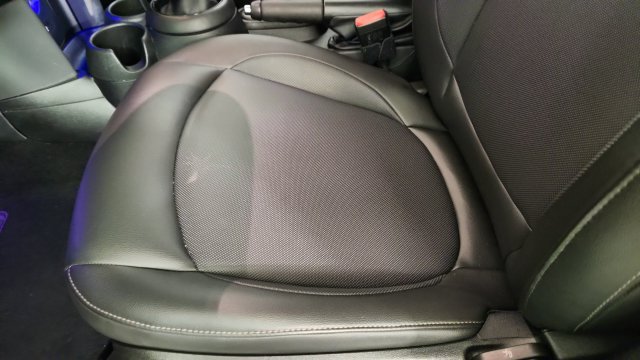 Used 2020 MINI Cooper 4-Door Hardtop FWD image 12