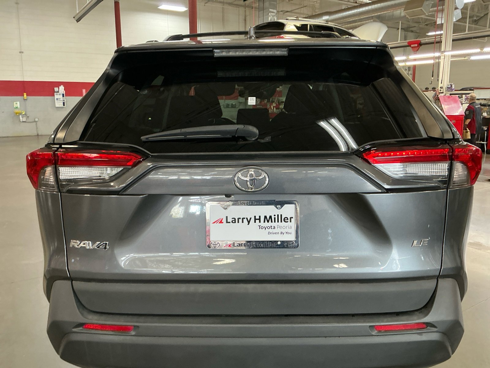 Certified 2021 Toyota RAV4 LE image 27