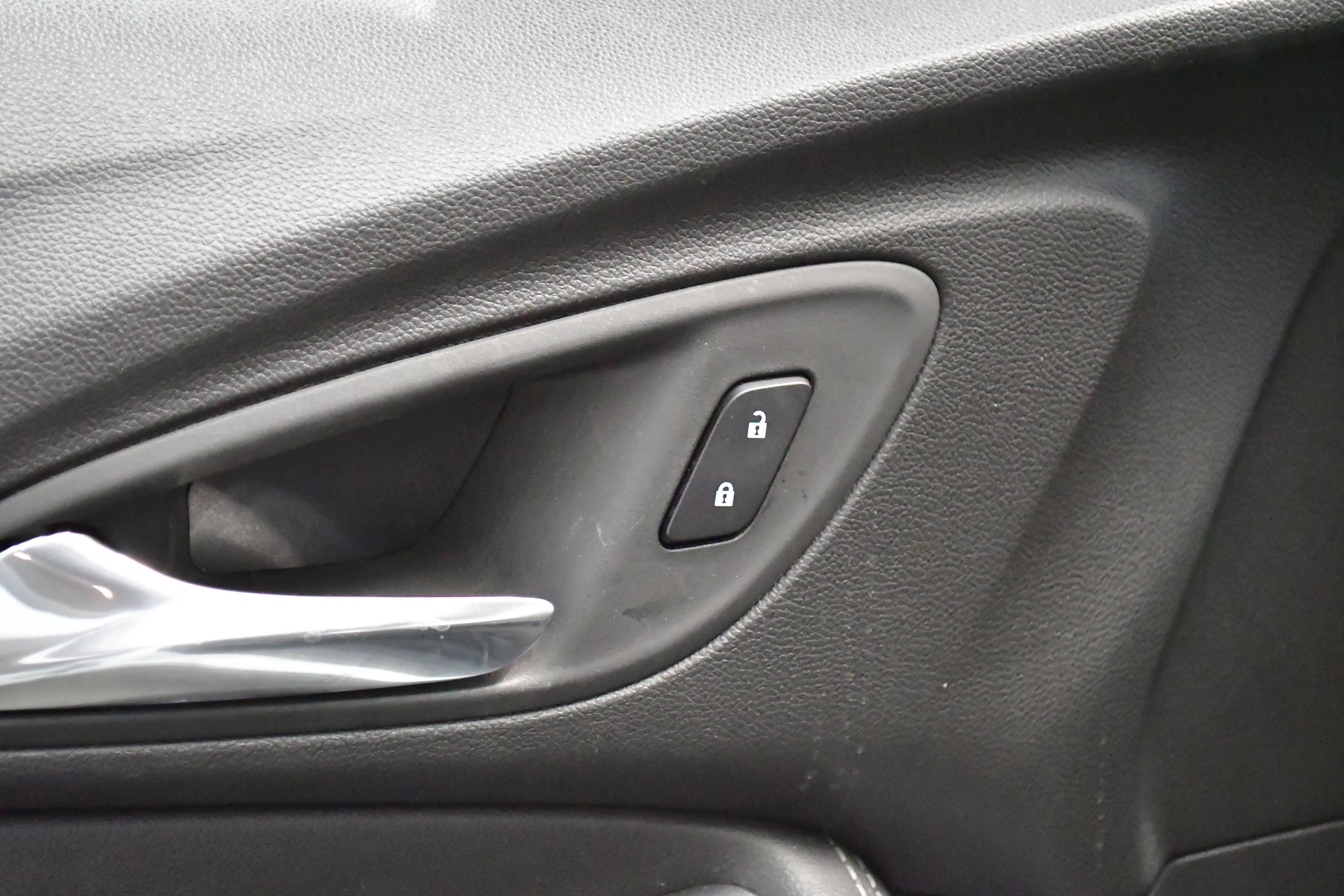 Used 2025 Buick Encore GX Preferred image 15