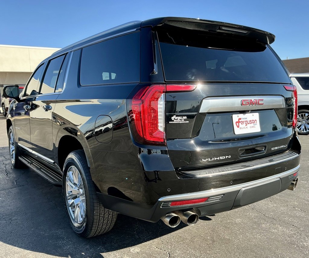 Used 2021 GMC Yukon XL Denali image 13