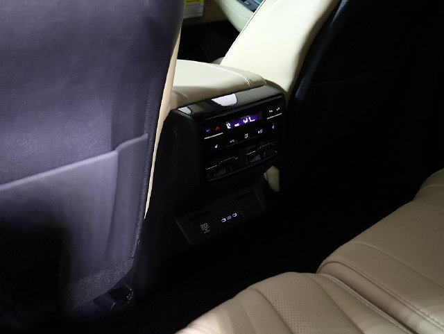 Used 2026 Acura MDX w/ Advance Package AWD/4WD image 16