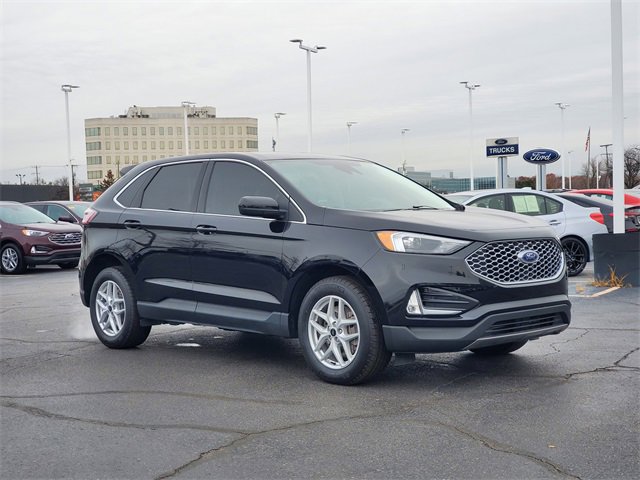 Certified 2024 Ford Edge SEL w/ Convenience Package image 2