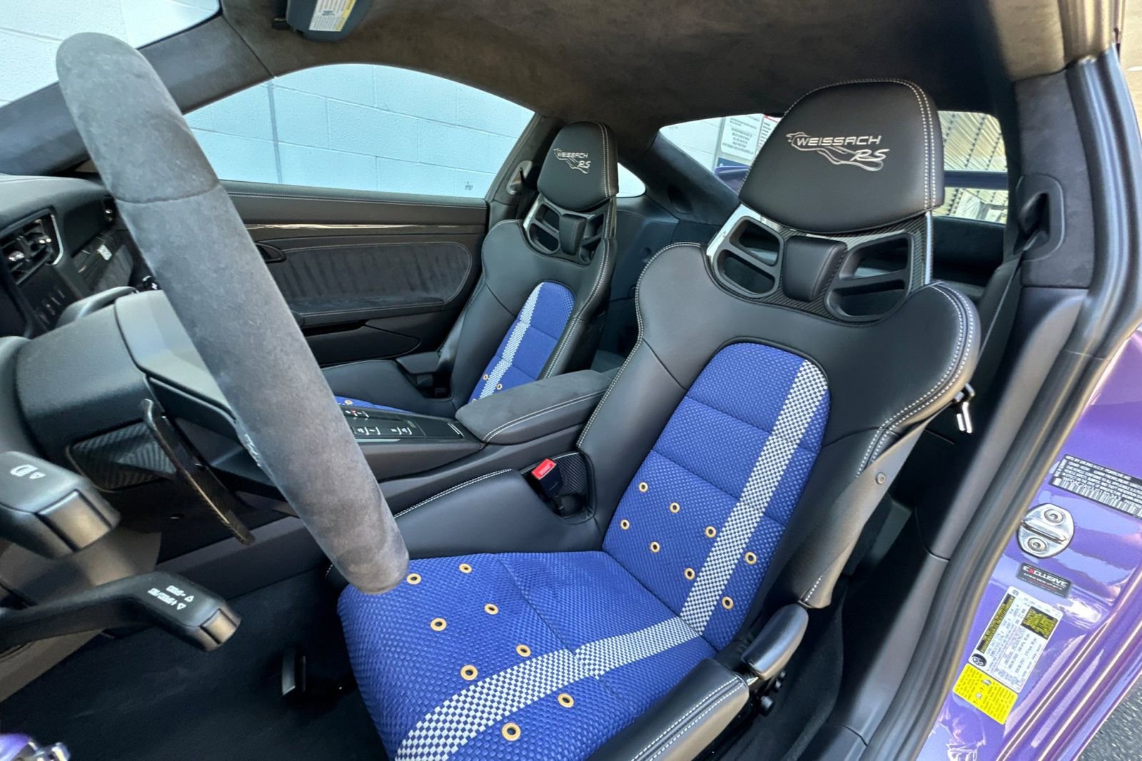Certified 2018 Porsche 911 GT2 RS RWD image 5
