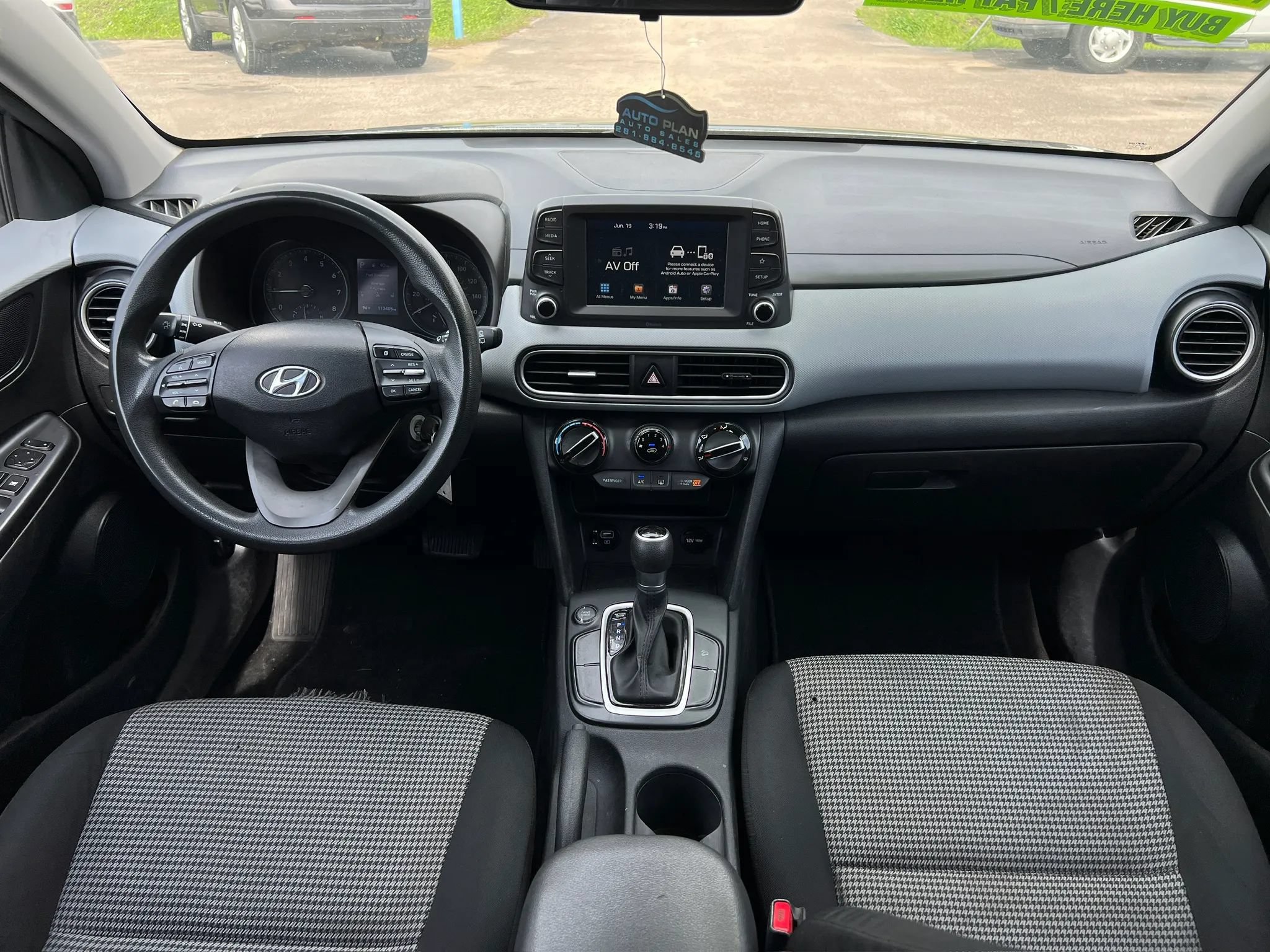 Used 2019 Hyundai Kona SE FWD image 15