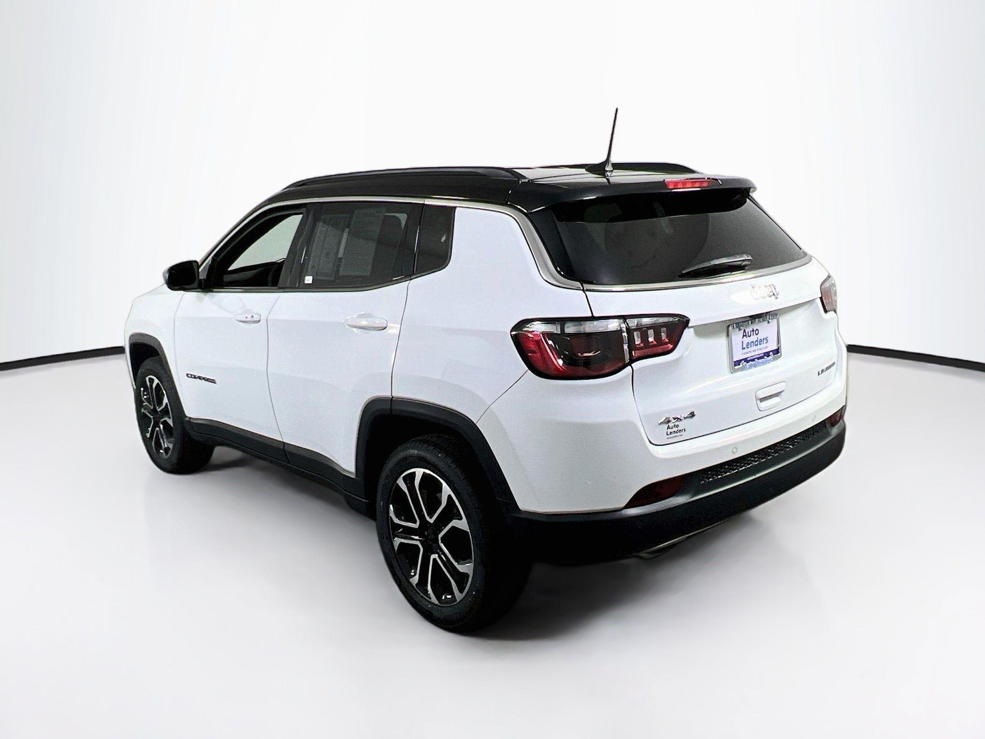Used 2023 Jeep Compass Limited AWD/4WD image 7