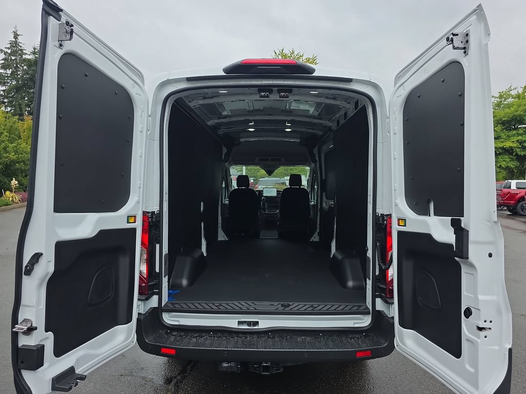 New 2026 Ford Transit 250 148 Medium Roof w/ Load Area Protection Package RWD image 27