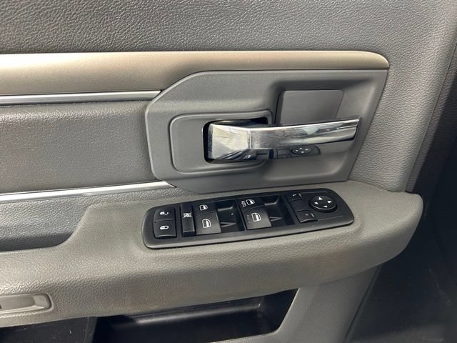 Used 2013 RAM 2500 SLT RWD image 23