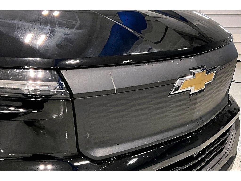 Used 2025 Chevrolet Silverado EV W/T image 30