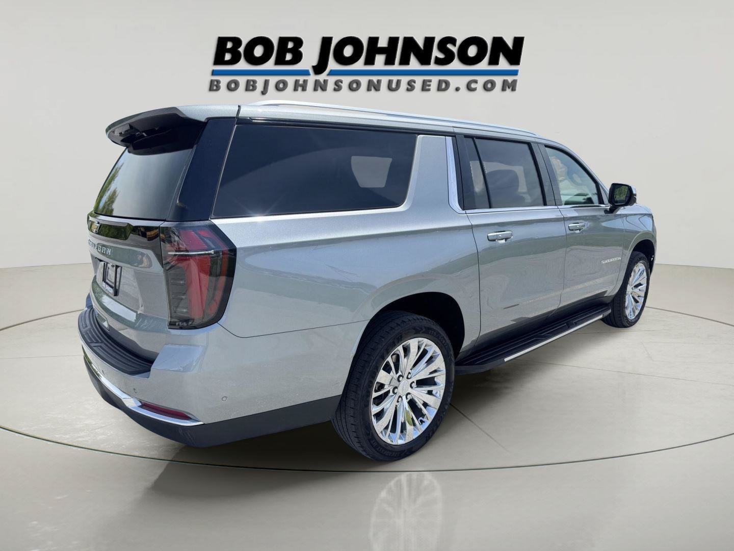 Used 2025 Chevrolet Suburban LS AWD/4WD image 9