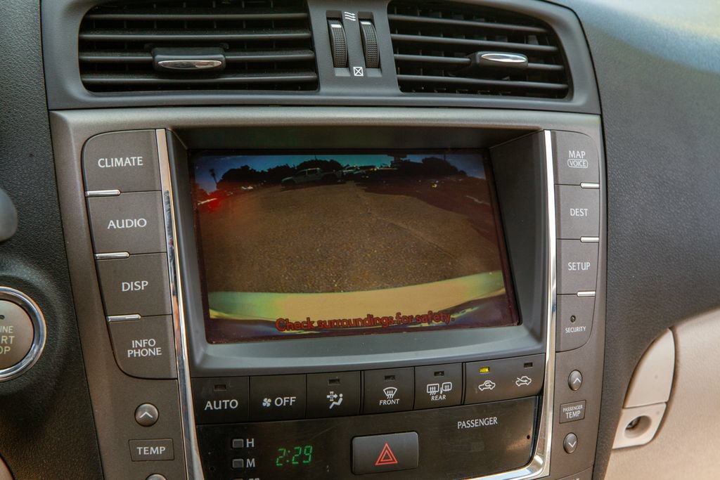 Used 2010 Lexus IS 250C RWD image 14