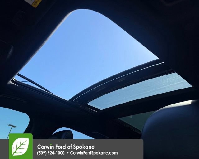 Used 2019 Ford Edge ST w/ Equipment Group 401A AWD/4WD image 35