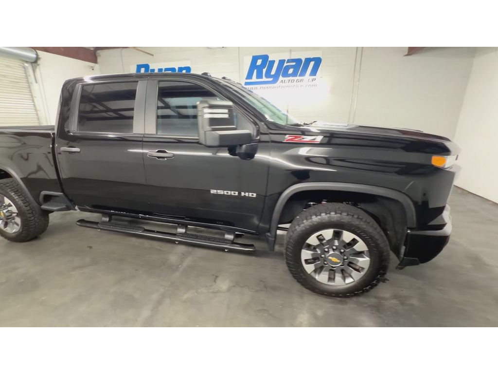 Used 2024 Chevrolet Silverado 2500 Custom w/ Custom Value Package AWD/4WD image 2