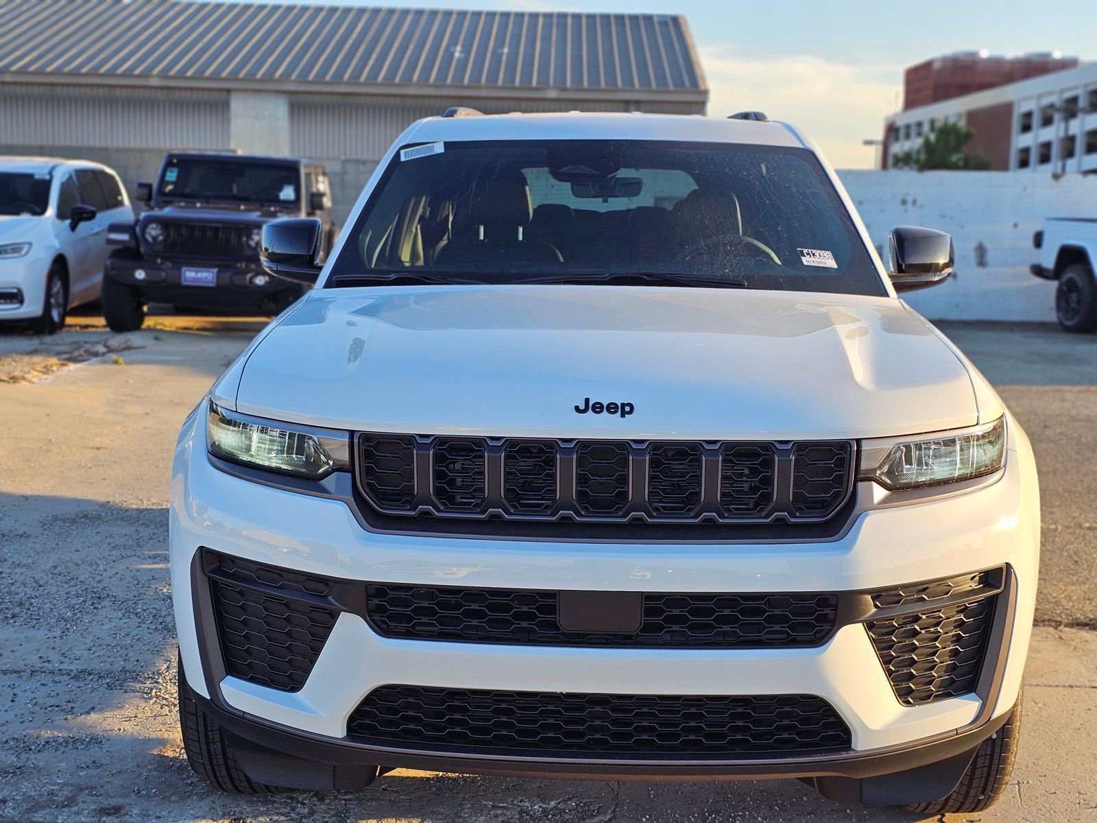 New 2026 Jeep Grand Cherokee L Altitude image 2