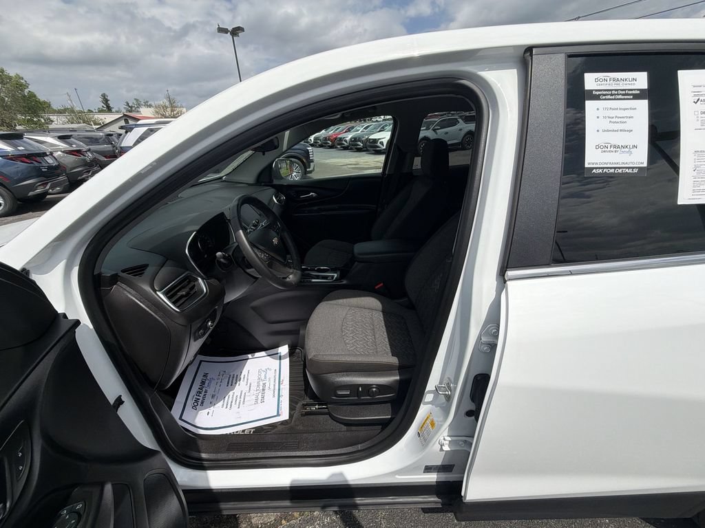 Used 2024 Chevrolet Equinox LT w/ Driver Convenience Package AWD/4WD image 11