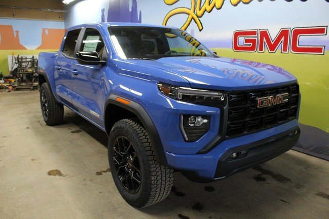 New 2025 GMC Canyon Elevation w/ Convenience Package image 3