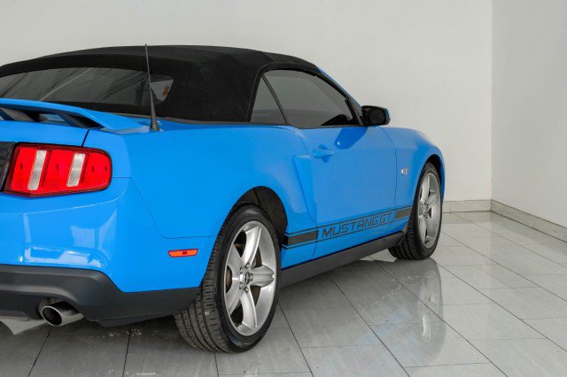 Used 2010 Ford Mustang GT Premium RWD image 53
