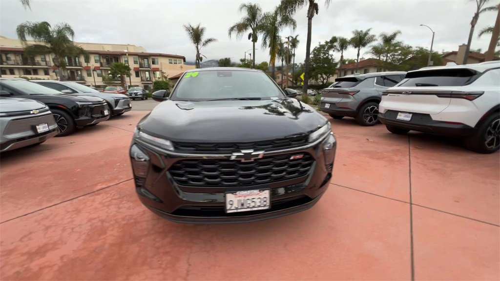 Used 2024 Chevrolet Trax RS w/ Driver Confidence Package image 3