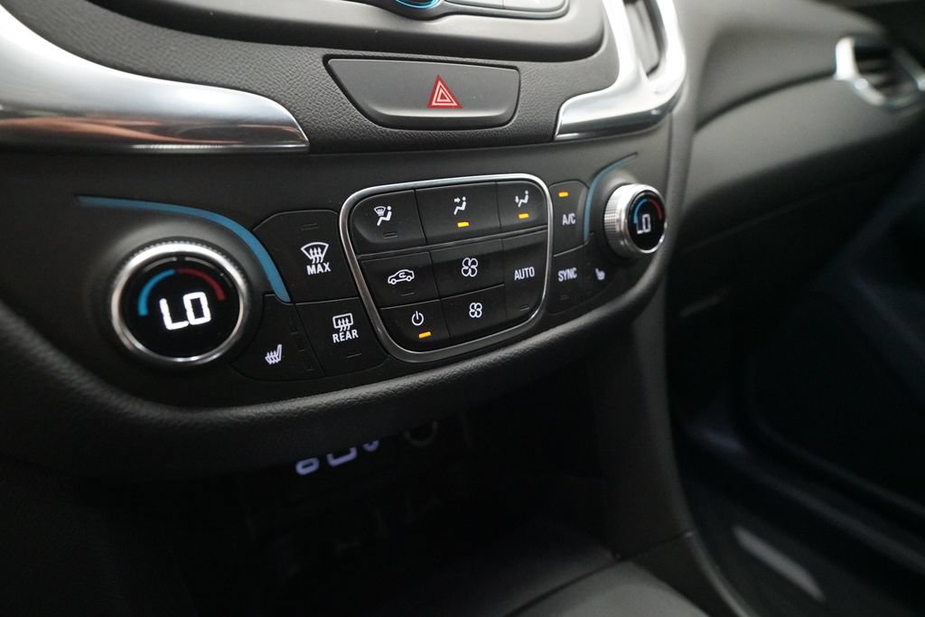 Used 2020 Chevrolet Equinox LT FWD image 29