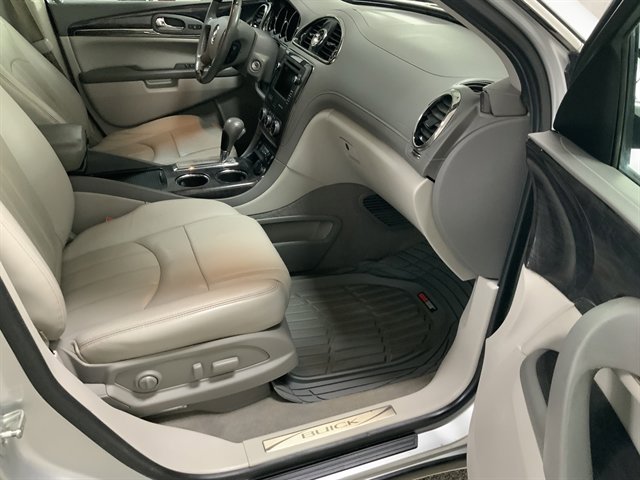 Used 2015 Buick Enclave Leather w/ Trailering Package image 20