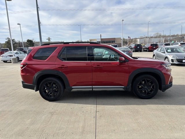 Certified 2025 Honda Pilot Touring image 4
