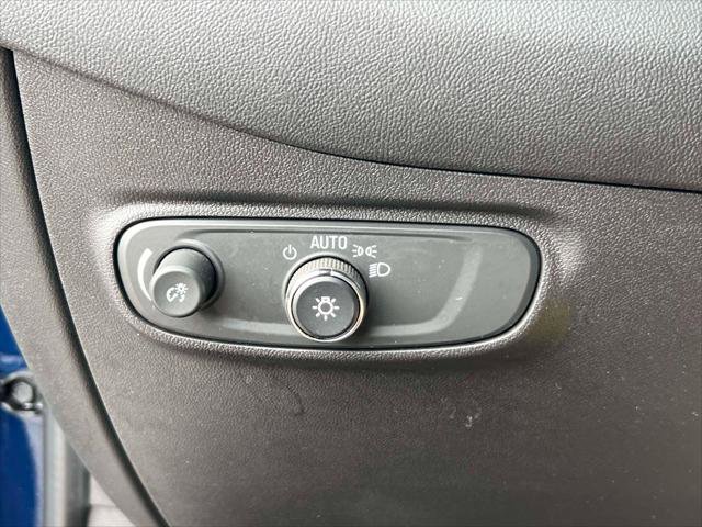 Used 2022 Chevrolet Equinox RS w/ LPO, Floor Liner Package image 19