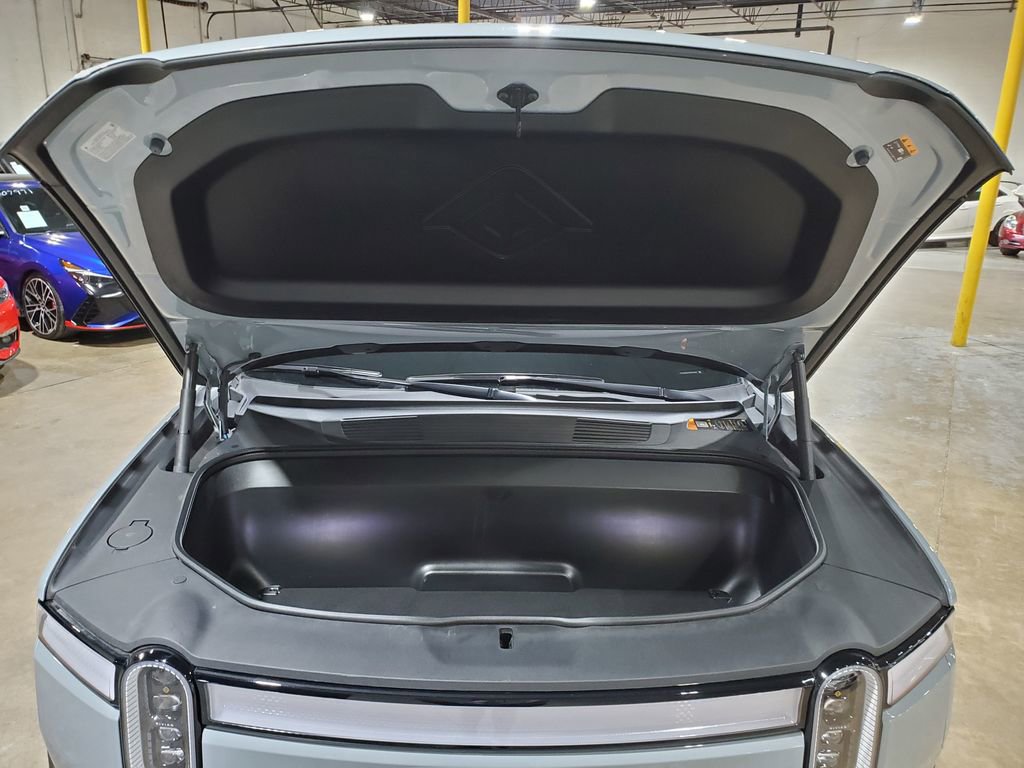 Used 2024 Rivian R1S Adventure AWD/4WD image 38