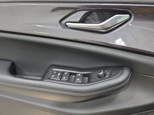 Used 2023 Jeep Grand Cherokee Altitude image 28