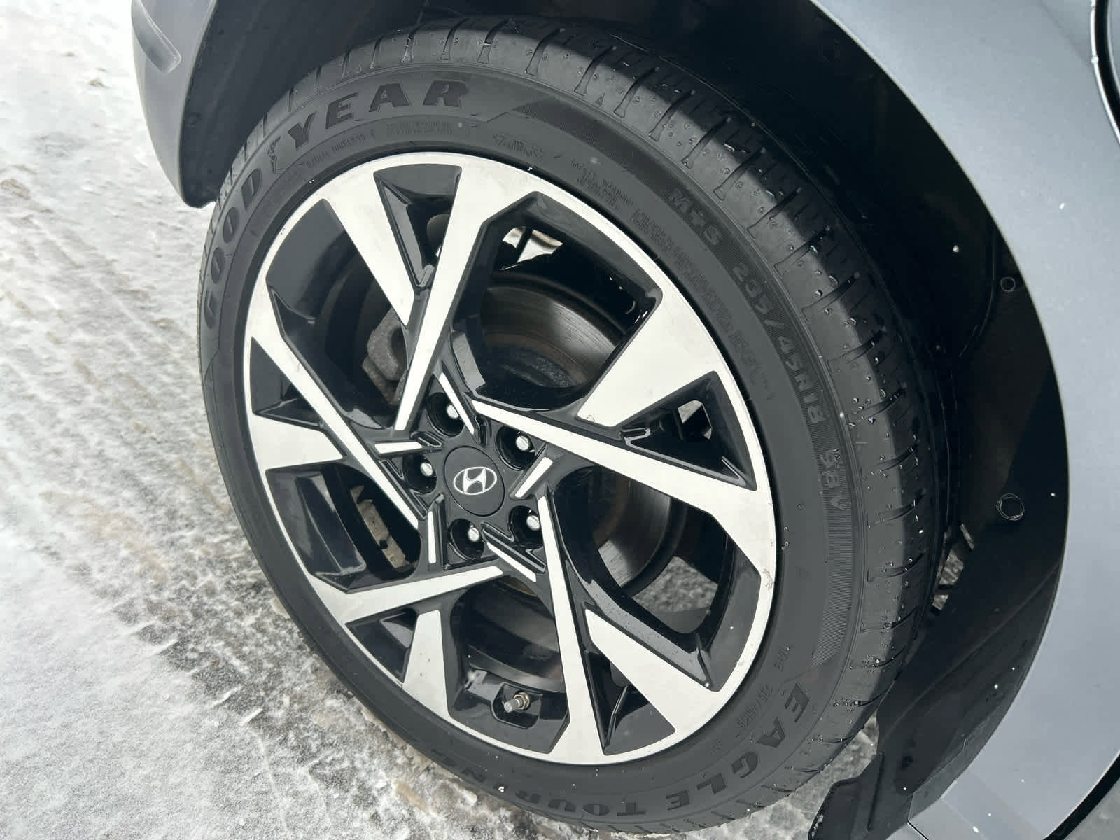 Used 2022 Hyundai Kona Limited image 13