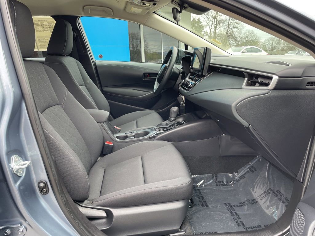 Used 2025 Toyota Corolla LE image 25