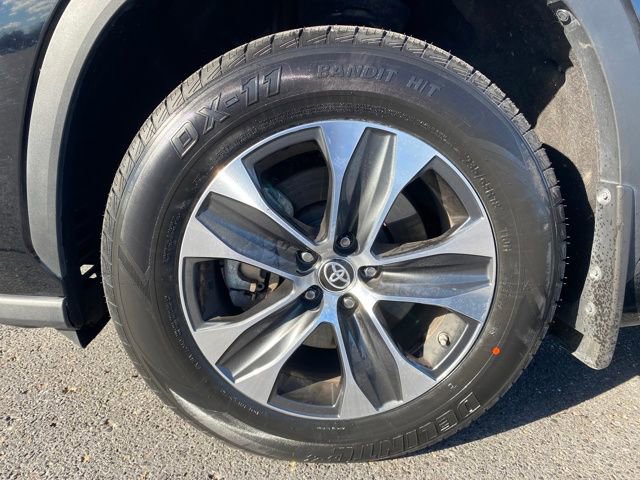 Used 2024 Toyota Highlander XLE image 20