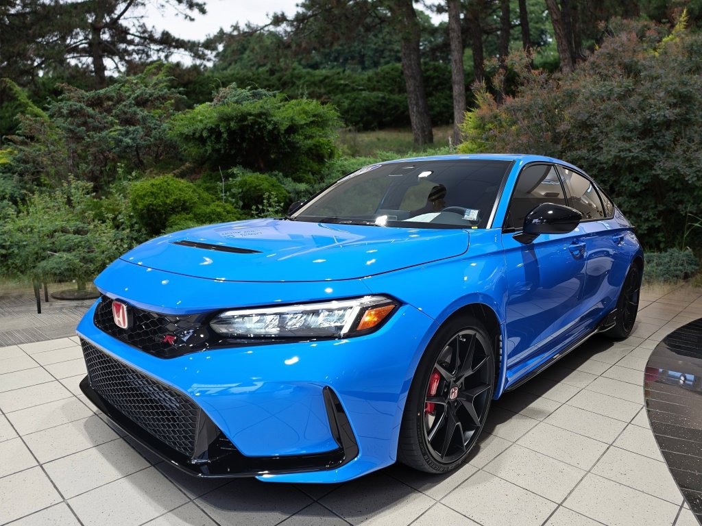 Used 2025 Honda Civic Type R image 3