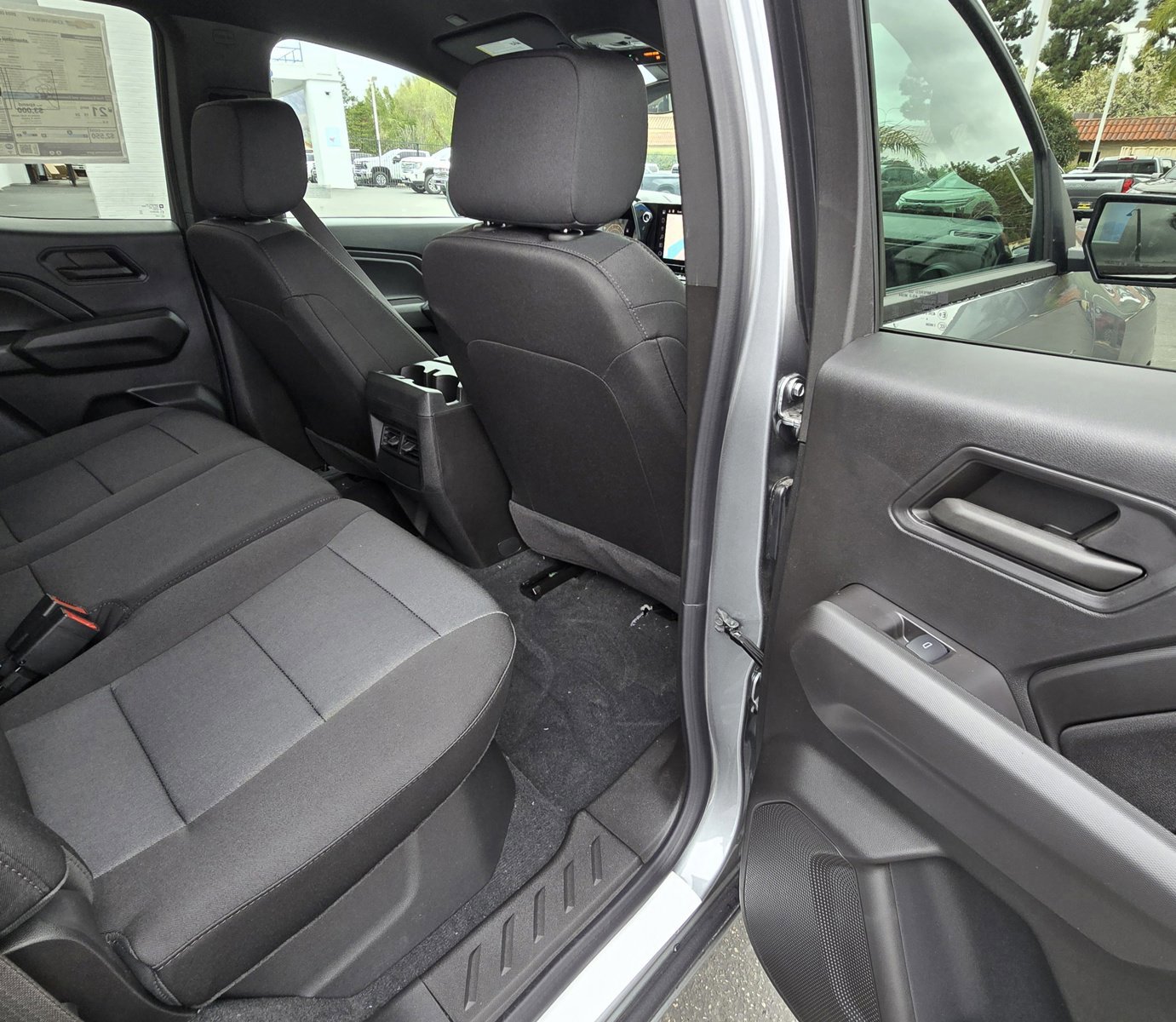 Used 2024 Chevrolet Colorado W/T w/ Technology Package image 20