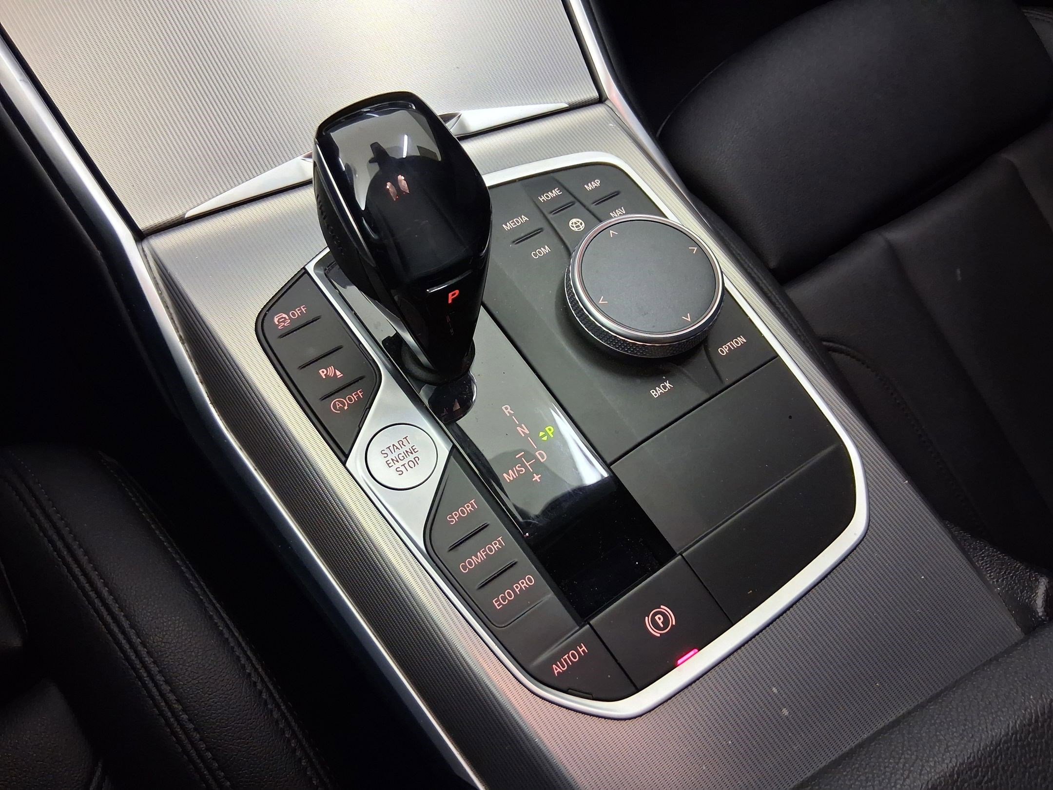 Used 2020 BMW 330i Sedan w/ Convenience Package image 17