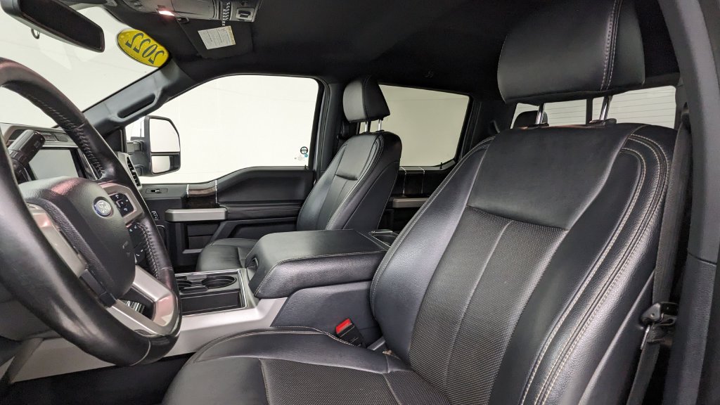 Used 2022 Ford F250 Lariat w/ Lariat Ultimate Package AWD/4WD image 2